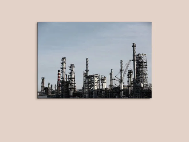 tablou canvas Oil refinery UND 007 mockup 1