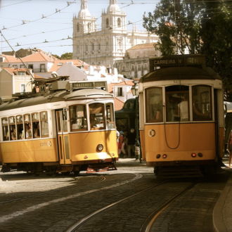 tablou canvas Old Yellow Lisbon Tram TRL 003 1