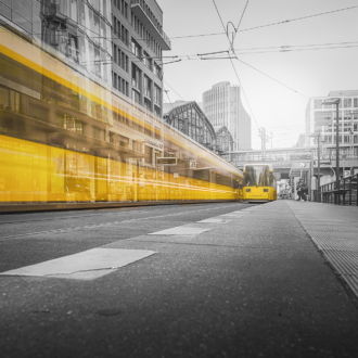 tablou canvas tramvaiele galbene din berlin UNL 031 1